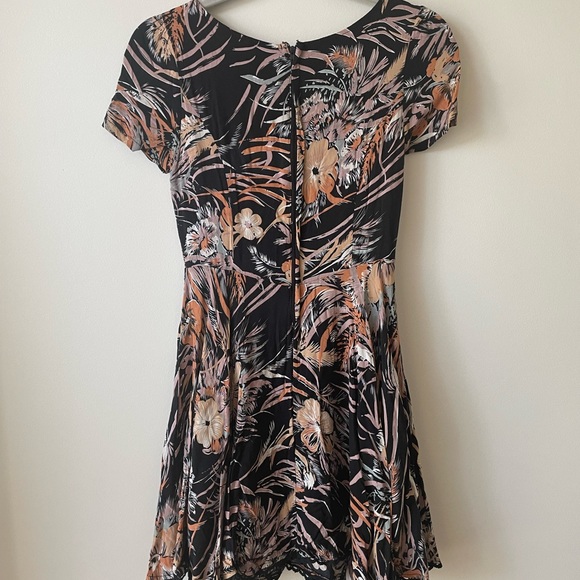 MINKPINK Dress - Picture 7 of 8